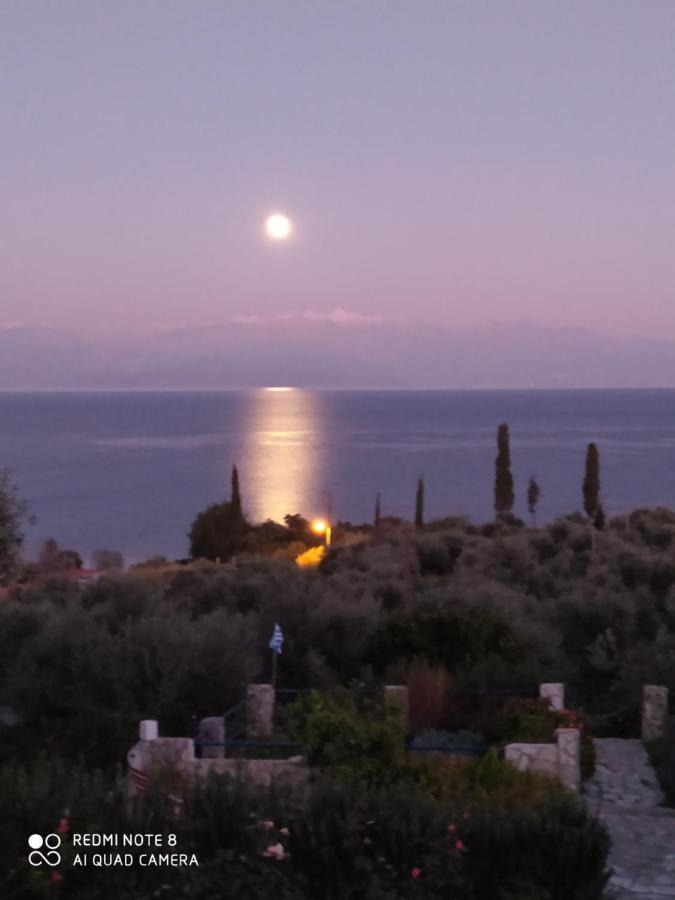Villa Panorama Michalis Haikos Two Minutes Walk To The Beach Peroulia Kómboi Exterior foto